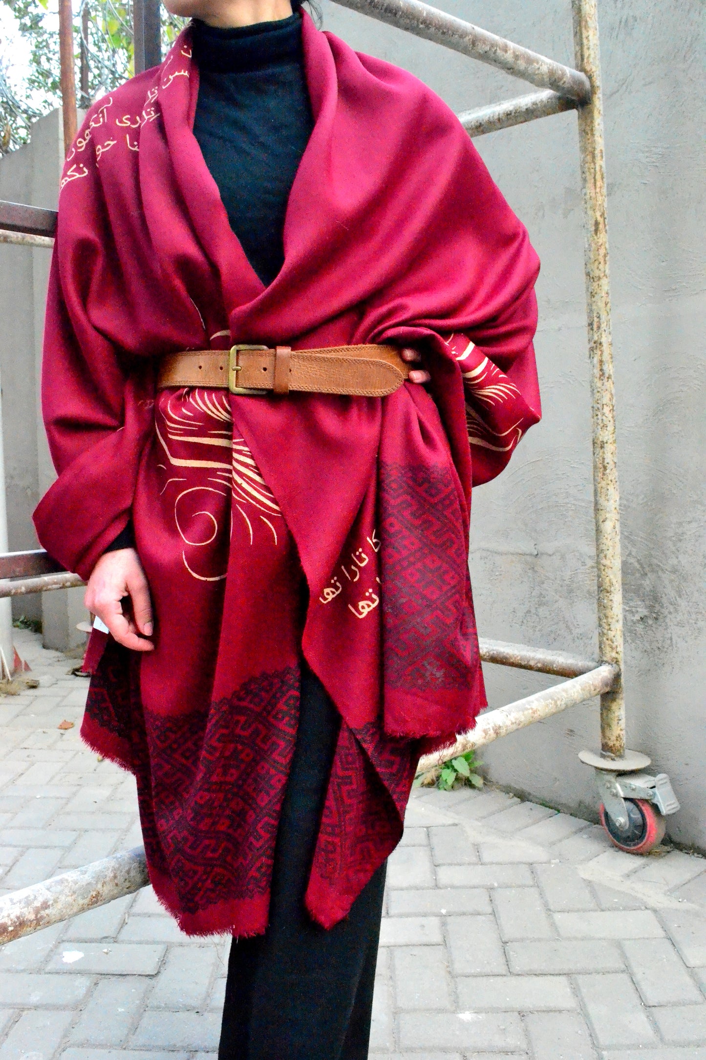 Maroon Sirapa Husn Shawl