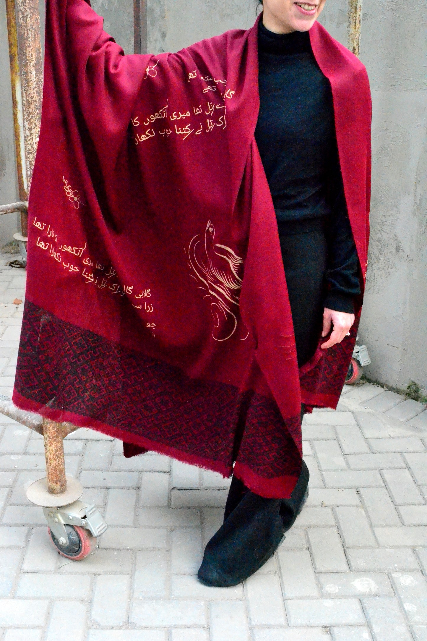Maroon Sirapa Husn Shawl