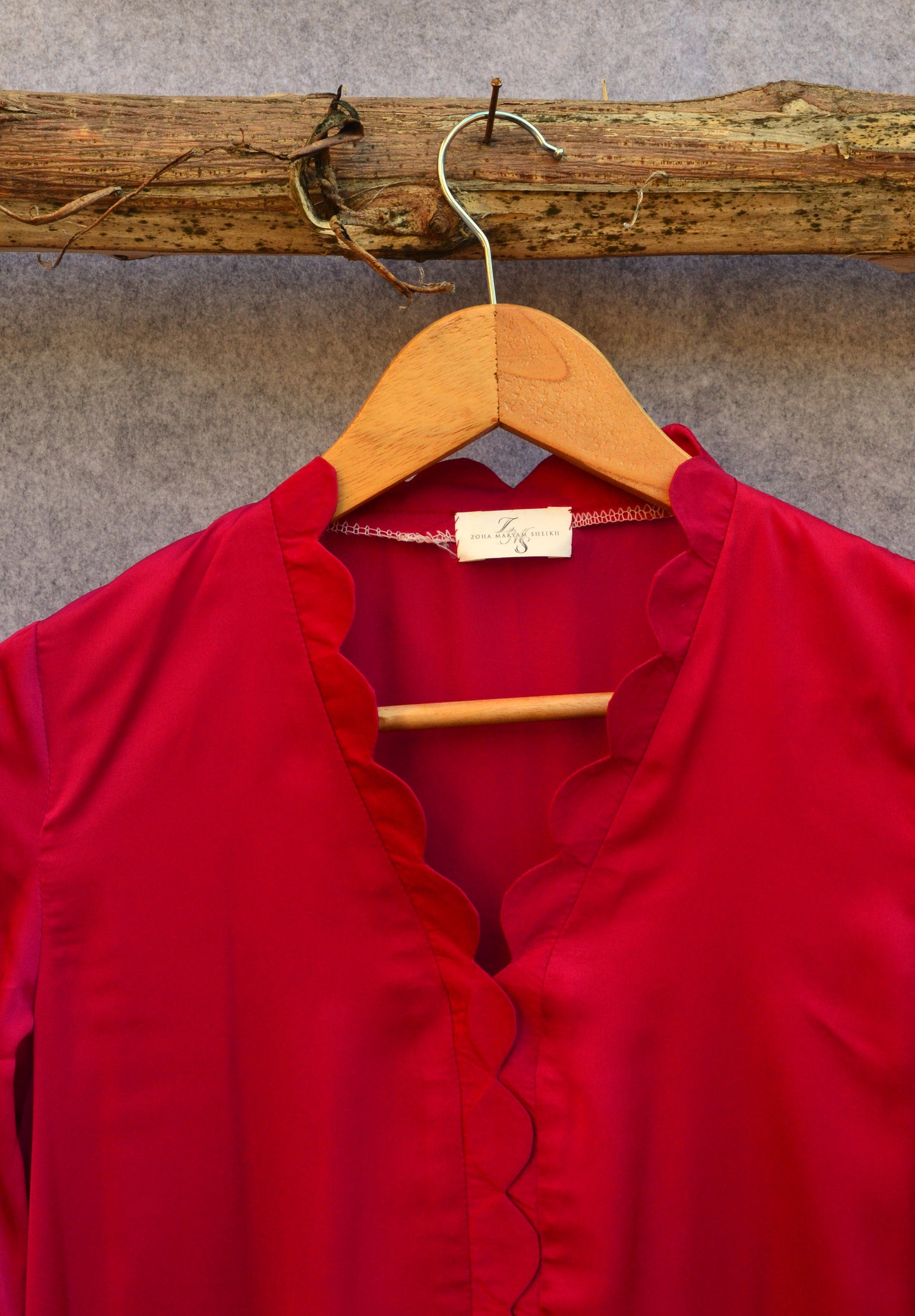 Scalloped Edge Shocking Pink Silk Kurta